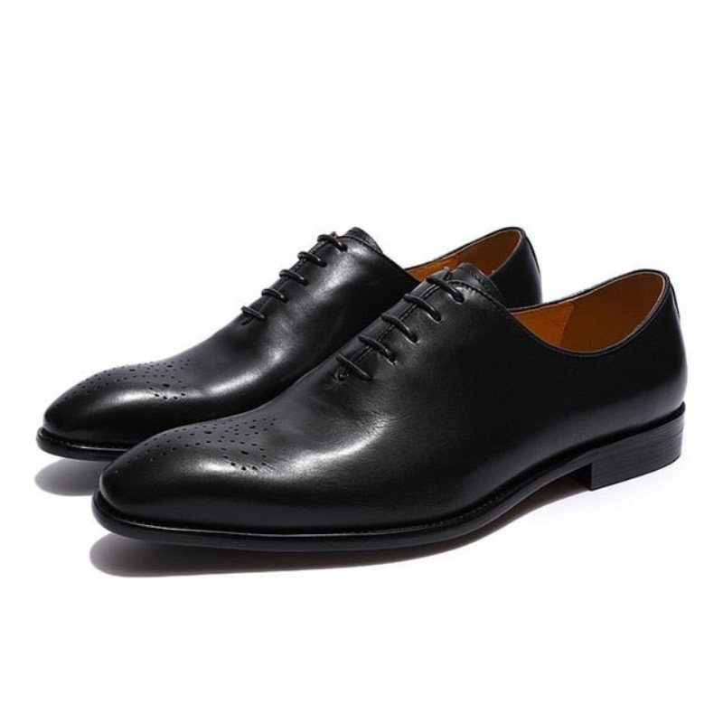 Miesten Juhlakengät Exotic Dot Style Brogue -mekkokengät - Musta