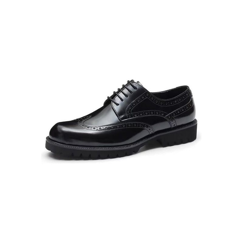 Miesten Juhlakengät Kohokuvioidut Elegance Brogue -mekkokengät