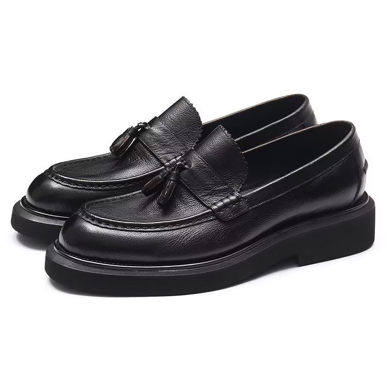 Miesten Juhlakengät Kohokuvioidut Elegance-slip-on Mekkokengät - Musta