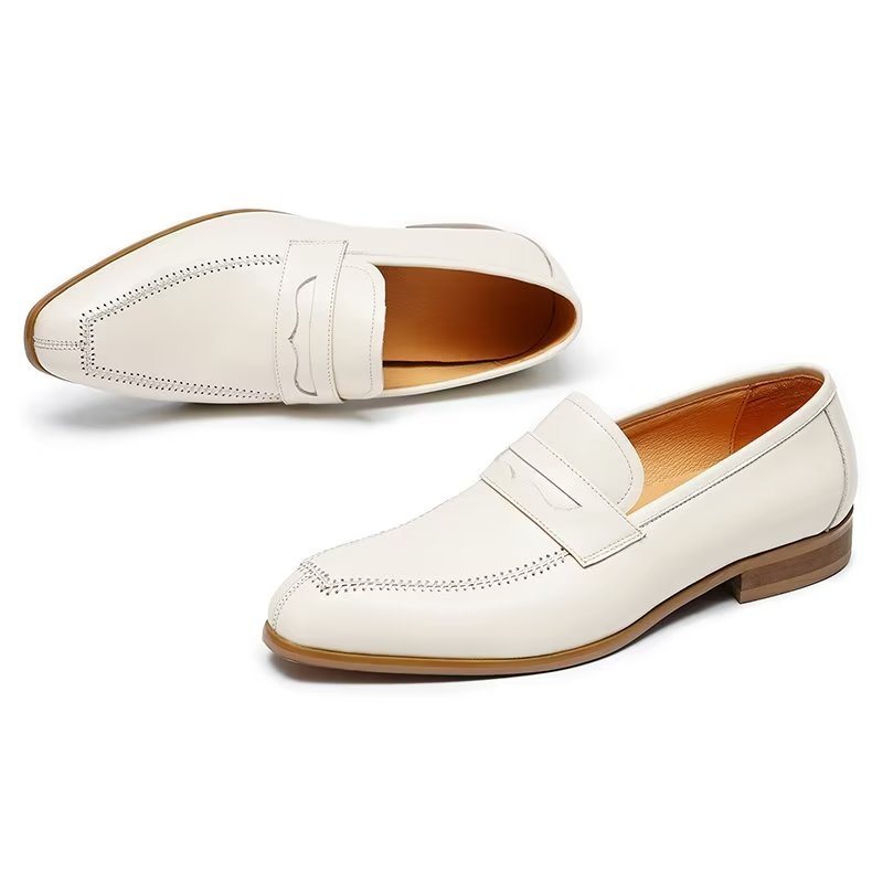 Miesten Juhlakengät Kohokuvioidut Elegance-slip-on-neliömäiset Mekkokengät - Valkoinen