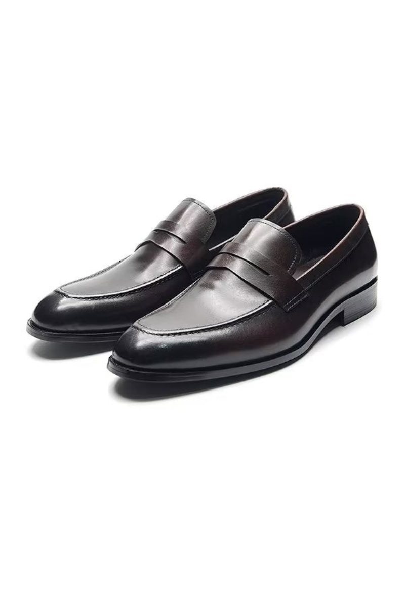 Miesten Juhlakengät Tyylikäs Slip-on Lehmännahka Elegance - Kahvi