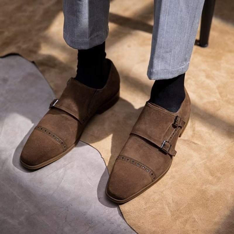 Miesten Juhlakengät Tyylikkäät Soljet Monkstraps-mekkokengät - Ruskea