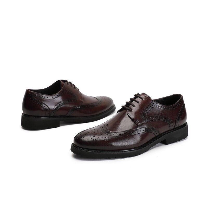 Miesten Juhlakengät Wingtip Luxury Eksoottinen Teräväkärkinen Oxford Brogues - Kahvi