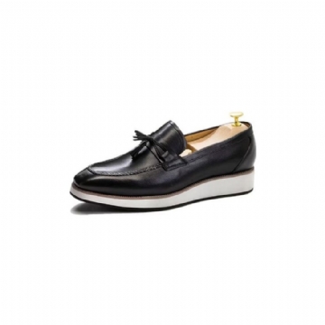 Miesten Loaferit Ylelliset Nahkaiset Elegantit Tupsuhousut