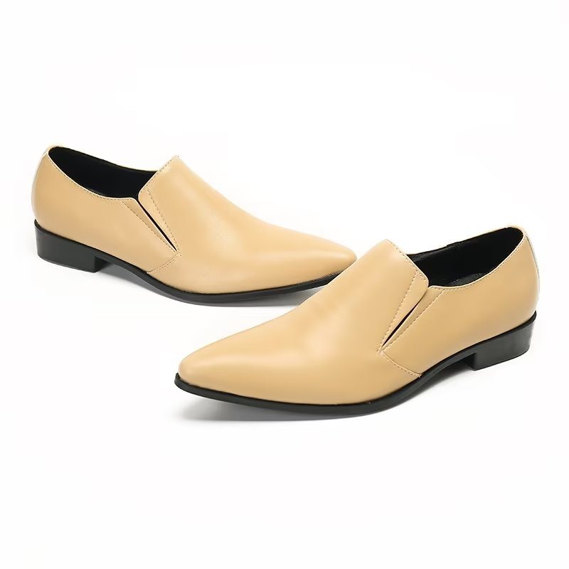 Miesten Loaferit Ylelliset Sileänahkaiset Elegantit Lippalakit - Beige