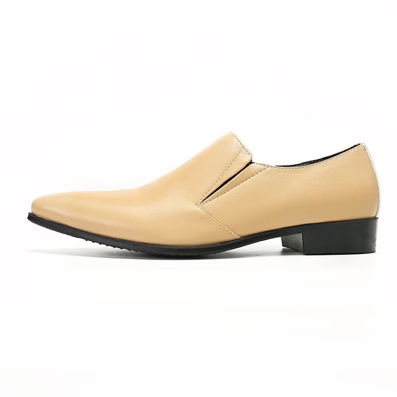 Miesten Loaferit Ylelliset Sileänahkaiset Elegantit Lippalakit - Beige