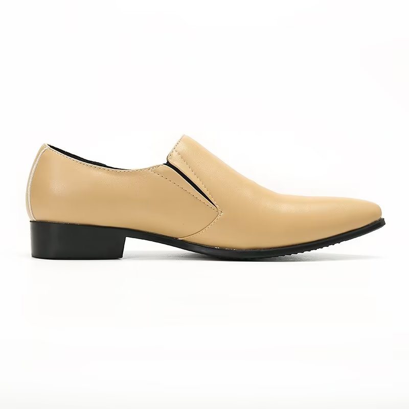 Miesten Loaferit Ylelliset Sileänahkaiset Elegantit Lippalakit - Beige