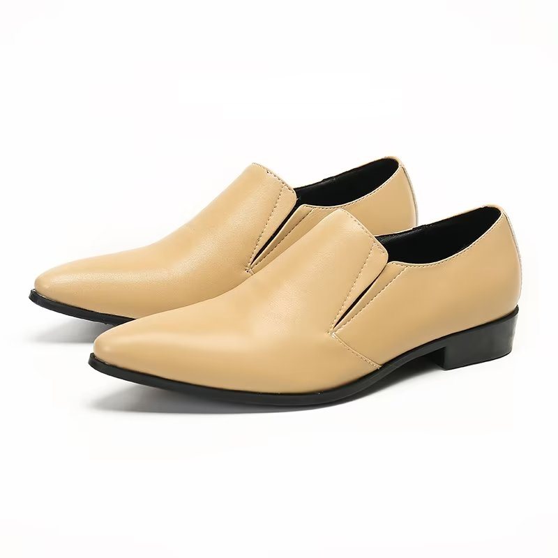 Miesten Loaferit Ylelliset Sileänahkaiset Elegantit Lippalakit - Beige