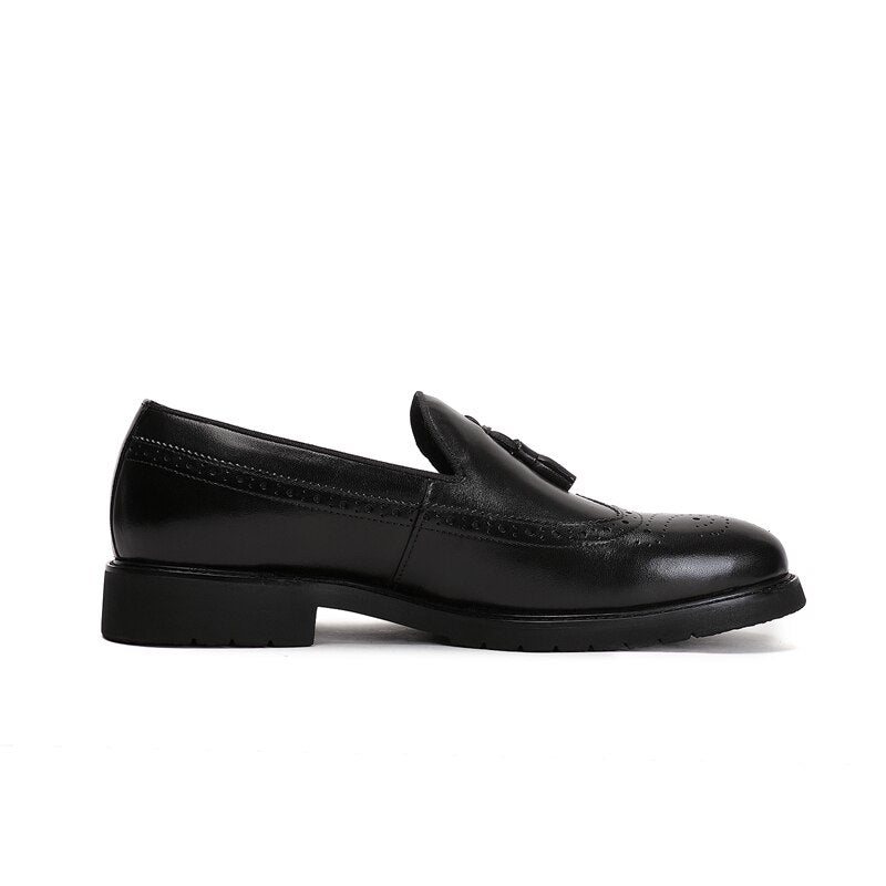 Miesten Loafers Eksoottiset Slip-on Brogue-kengät - Musta