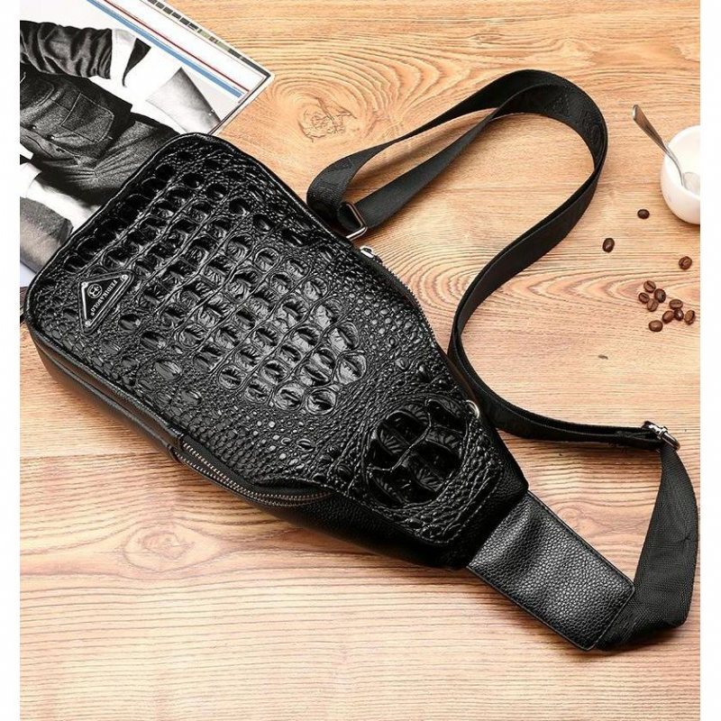 Miesten Olkalaukut Eksoottinen Croc-print Single Strap Sling -reppu - Musta