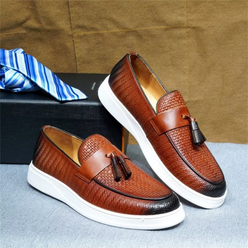 Miesten Vapaa-ajan Kengät Slip-on Elegance - Ruskea