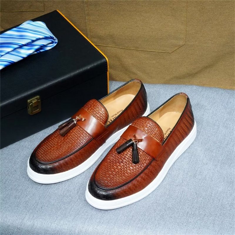 Miesten Vapaa-ajan Kengät Slip-on Elegance - Ruskea