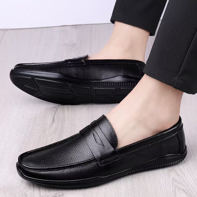 Miesten Vapaa-ajan Kengät Tyylikkäät Pu-slip-on-loaferit Metallimuotilla - Musta