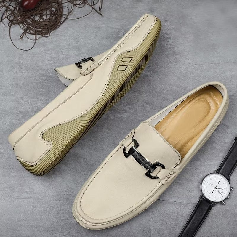 Miesten Vapaa-ajan Kengät Tyylikkäät Slip-on-loaferit Metallimuotilla - Beige