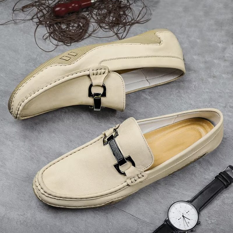 Miesten Vapaa-ajan Kengät Tyylikkäät Slip-on-loaferit Metallimuotilla - Beige